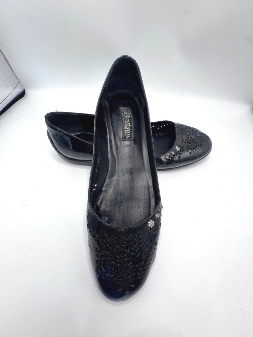 Brighton Melisa Black Leather Flats Women  Size 9M Floral Cutouts Rhinestone Acc